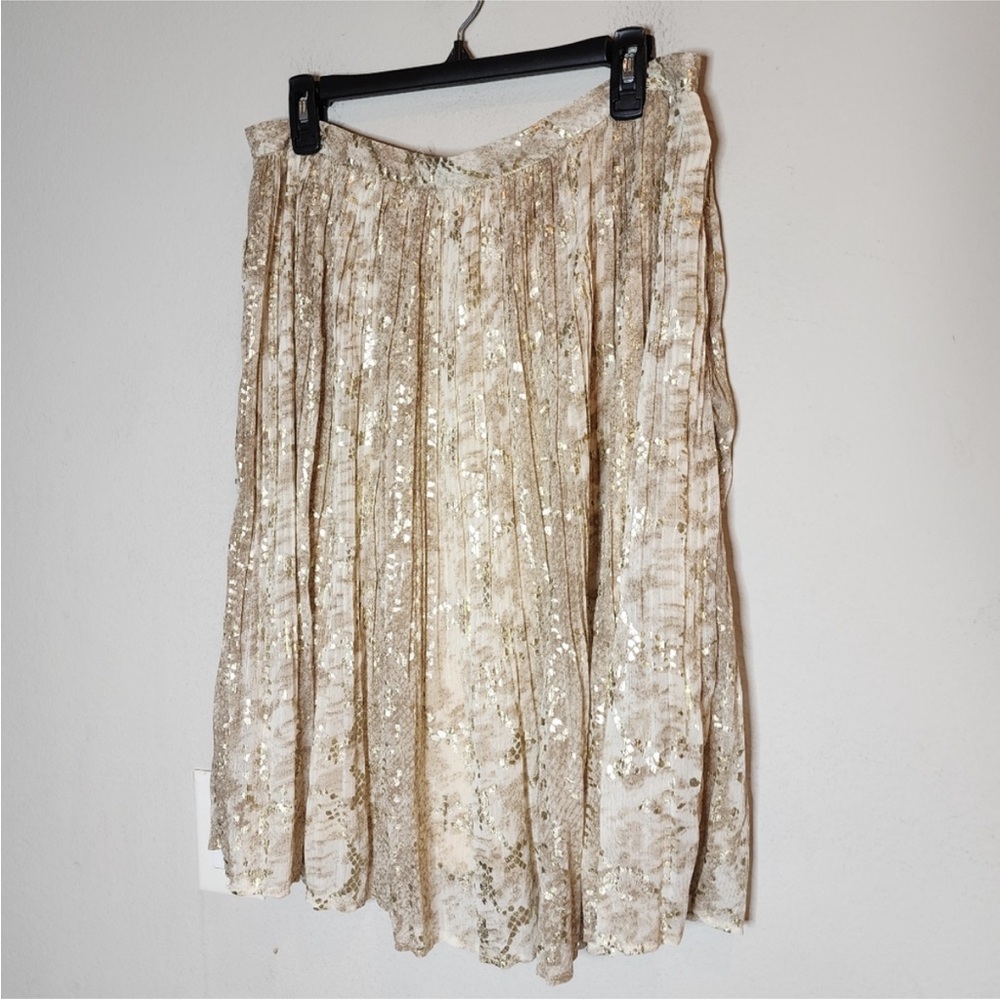 Ultra Pink / Gold Foil animal print pleated skirt.Size S